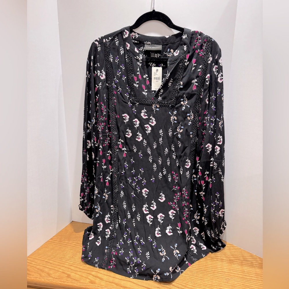 NWT Lane Bryant Floral Black Women's tunic Top size 18/20